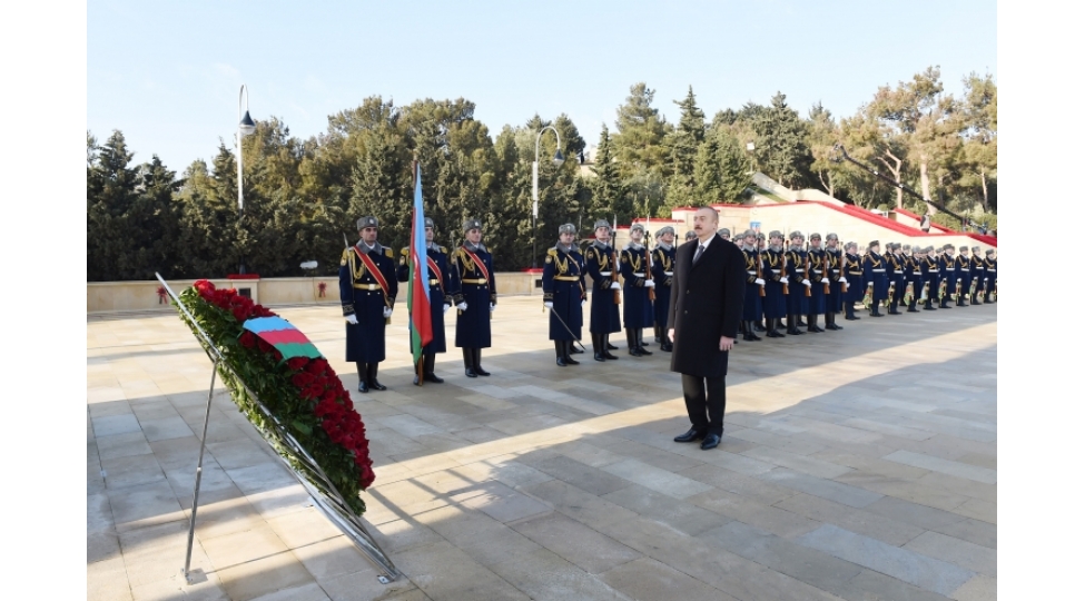 prezident-ilham-eliyev-20-yanvar-shehidlerinin-eziz-xatiresini-yad-edib