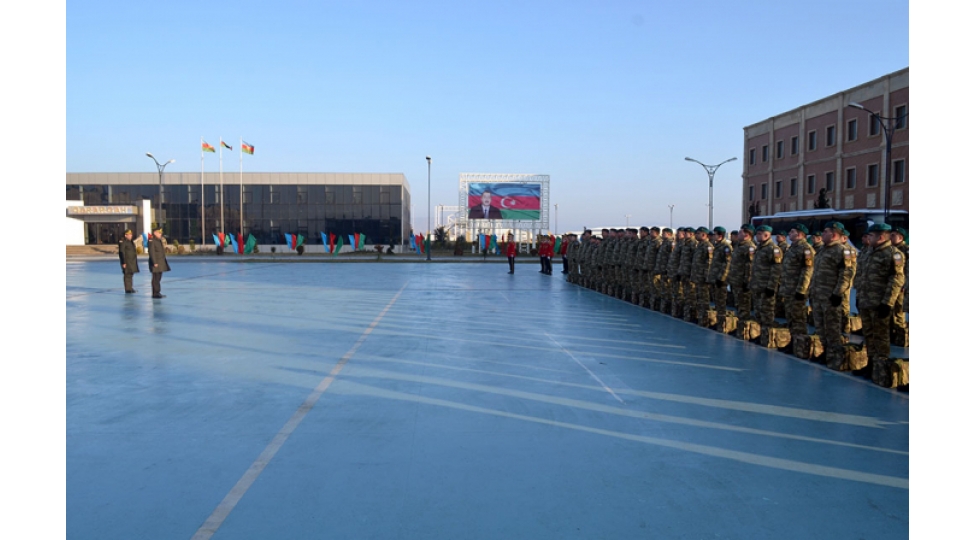 azerbaycan-sulhmeramlilari-efqanistana-yola-salindi