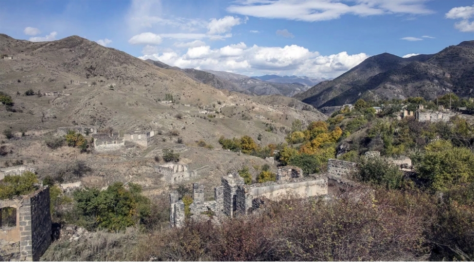 dunya-bu-heqiqeti-derk-etmelidir