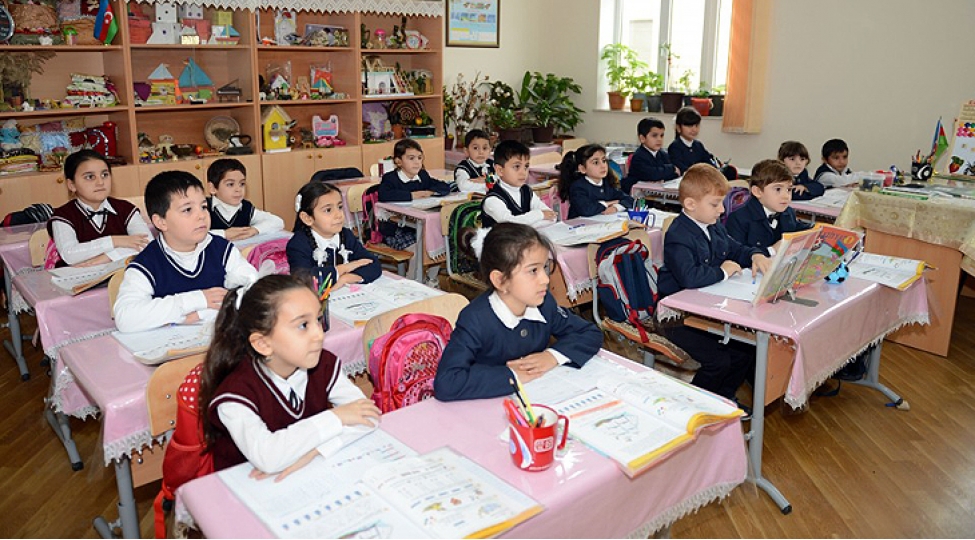sabahdan-shagirdlerin-yerdeyishmesi-muveqqeti-dayandirilacaq