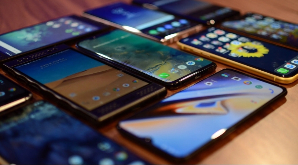 mobil-telefon-istifadechilerinin-huquqlarinin-qorunmasi-meqsedile-yeni-mexanizm-hazirlanib