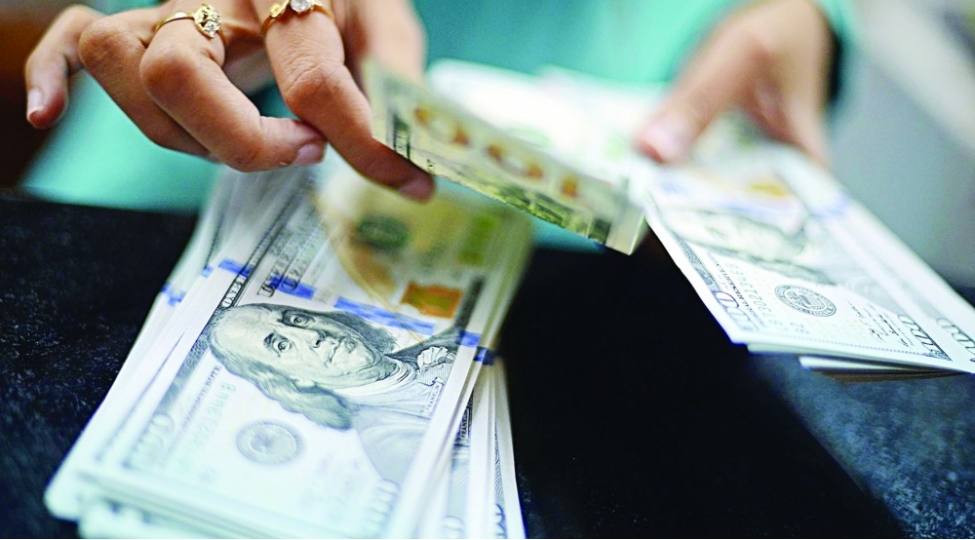 neft-fondu-valyuta-satishini-artirib