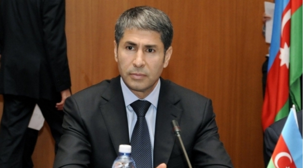 vilayet-eyvazov-turkiyede-magistr-tehsili-alan-polislerle-gorushub