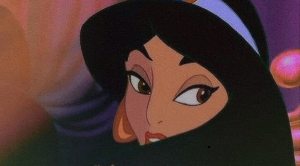 boyuk-britaniyada-milyondan-chox-insandisney-qehremanlarinin-adini-dashiyir