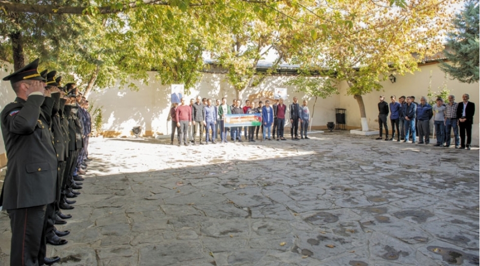 naxchivanli-chagirishchi-gencler-heqiqi-herbi-xidmete-yola-saliniblar