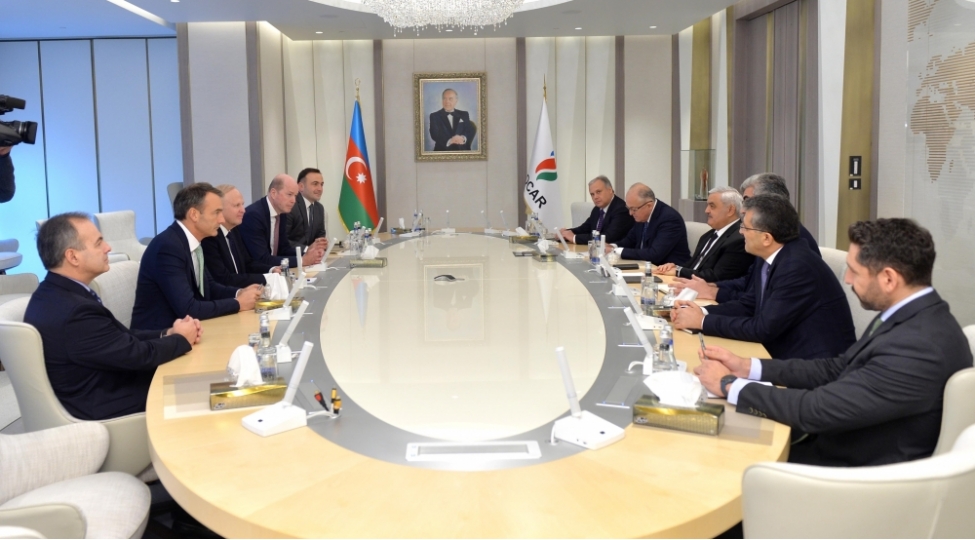 socar-da-bp-qrupunun-bash-icrachi-direktoru-ile-gorush-kechirilib