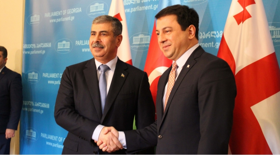 zakir-hesenov-gurcustan-parlamentinin-sedri-ile-gorushub