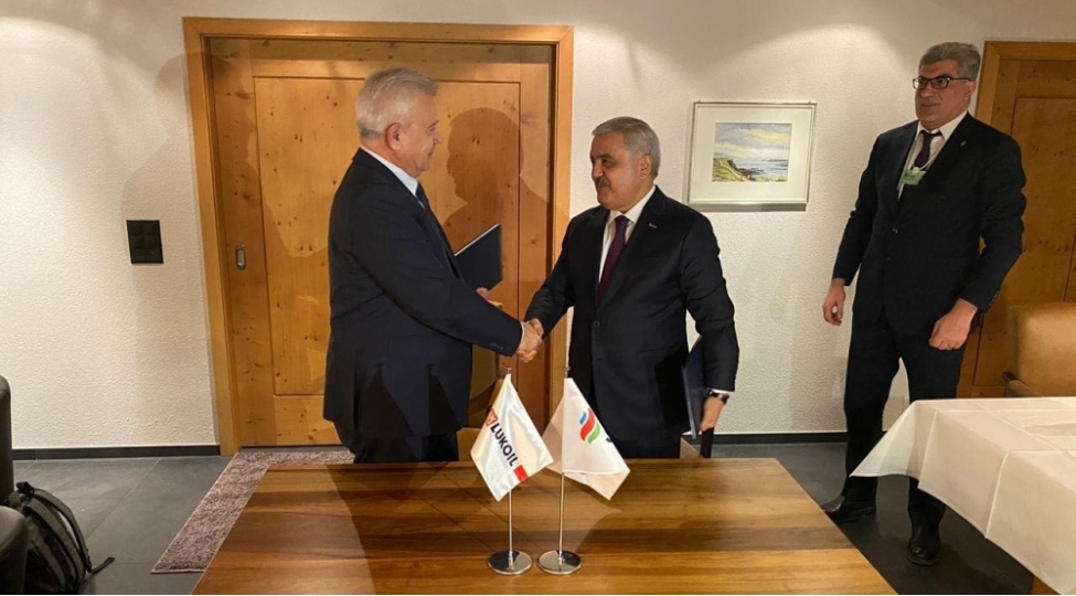 socar-ve-lukoil-anlashma-memorandumu-imzaladilar-foto