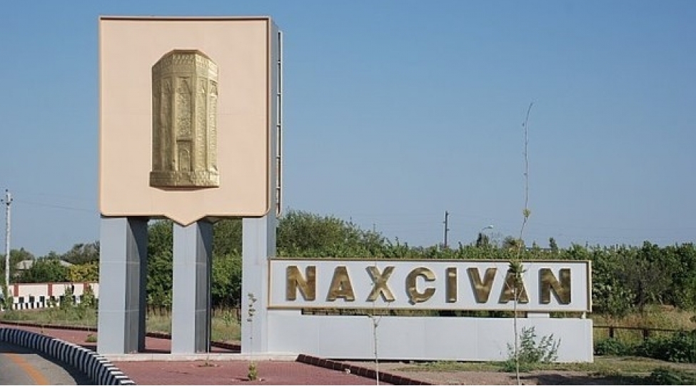 naxchivanda-ishgaldan-azad-edilen-eraziler-minalardan-temizlenir-video
