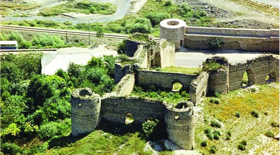 xoshbext-gunlerim-xocalidaki-o-evde-qaldi