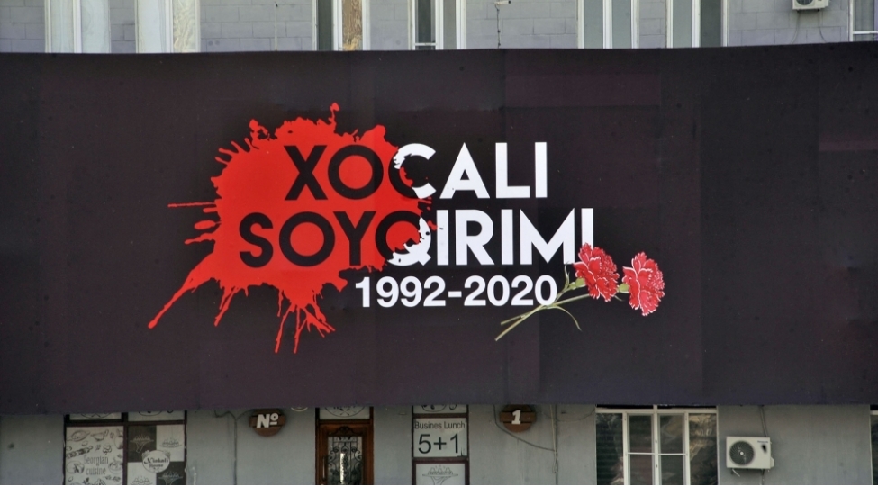 ana-harayi-abidesinin-yerleshdiyi-parkda-hazirliq-ishleri-basha-chatib