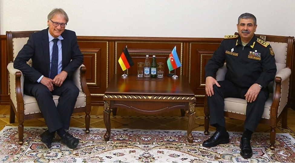 azerbaycan-ile-almaniya-arasinda-herbi-emekdashliq-davam-etdirilecek