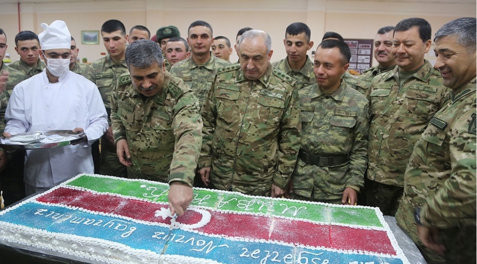 zakir-hesenov-ve-meherrem-eliyev-on-xette-gedibler-foto-video