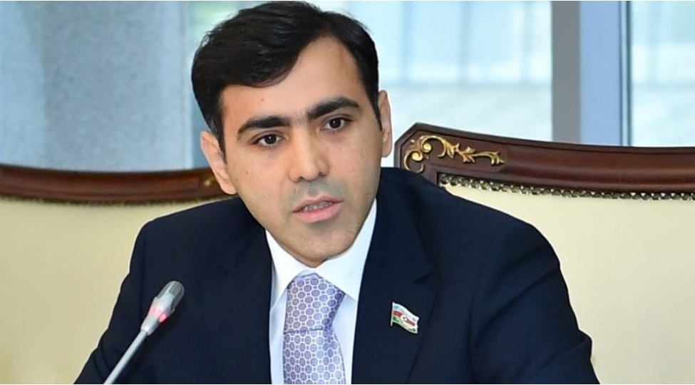 musteqil-azerbaycan-dovletinin-dil-siyasetinin-mueyyenleshmesi-de-ulu-onderin-adi-ile-baglidir