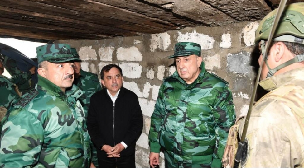 general-polkovnik-meherrem-eliyev-ve-dsx-reisi-ermenistanla-serhede-gedib-foto