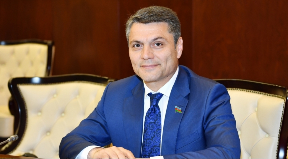 parlament-vashinqton-beyannamesini-tarixi-qelebe-adlandirdi
