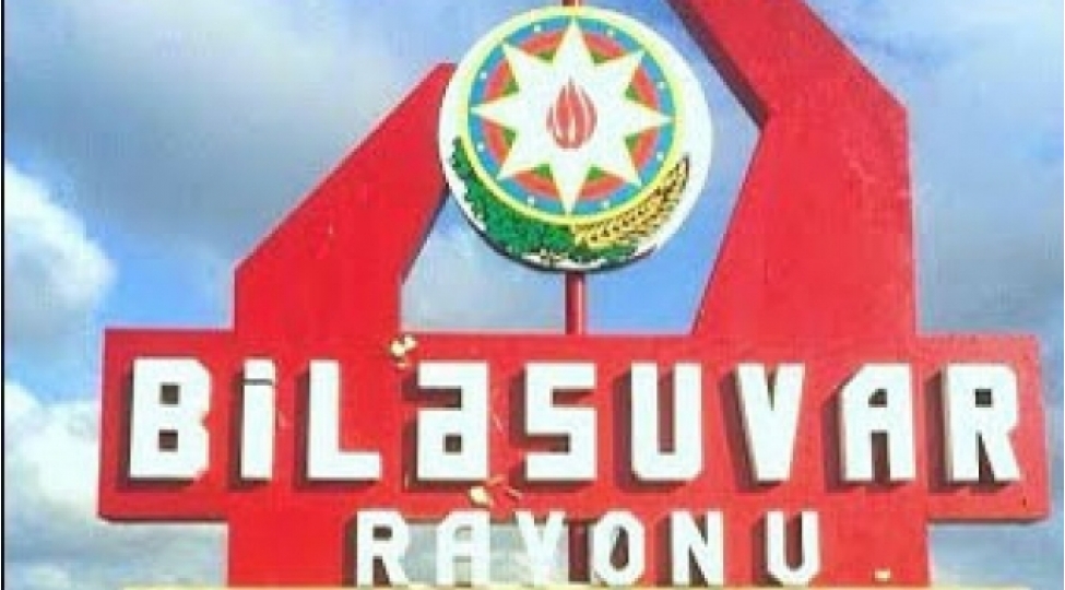 qohumunumikroavtobusda-bichaqladi
