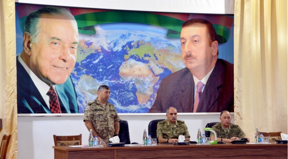 xanlar-veliyevle-kerim-veliyev-on-xettinde-foto