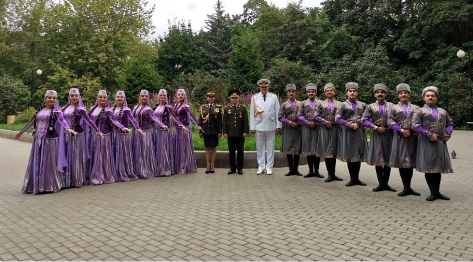 azerbaycan-herbchileri-moskvada