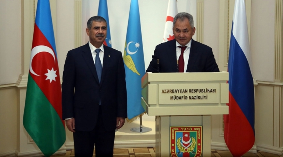 herbi-emekdashliq-meseleleri-muzakire-olunub