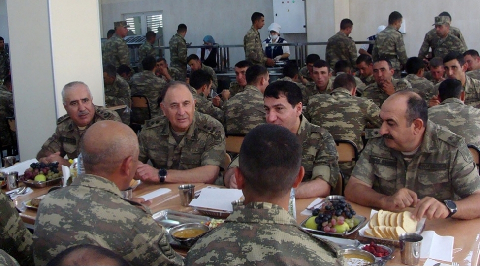 cebheboyu-zonadaki-herbi-hisseler-ziyaret-olunub