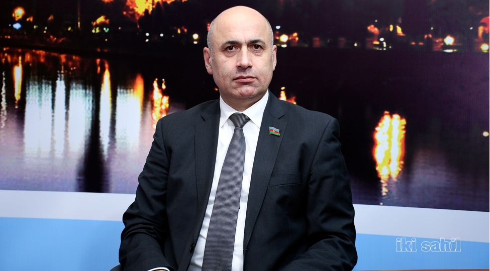 azer-badamov-moskva-aeroportunda-saxlanildi-deport-edilir