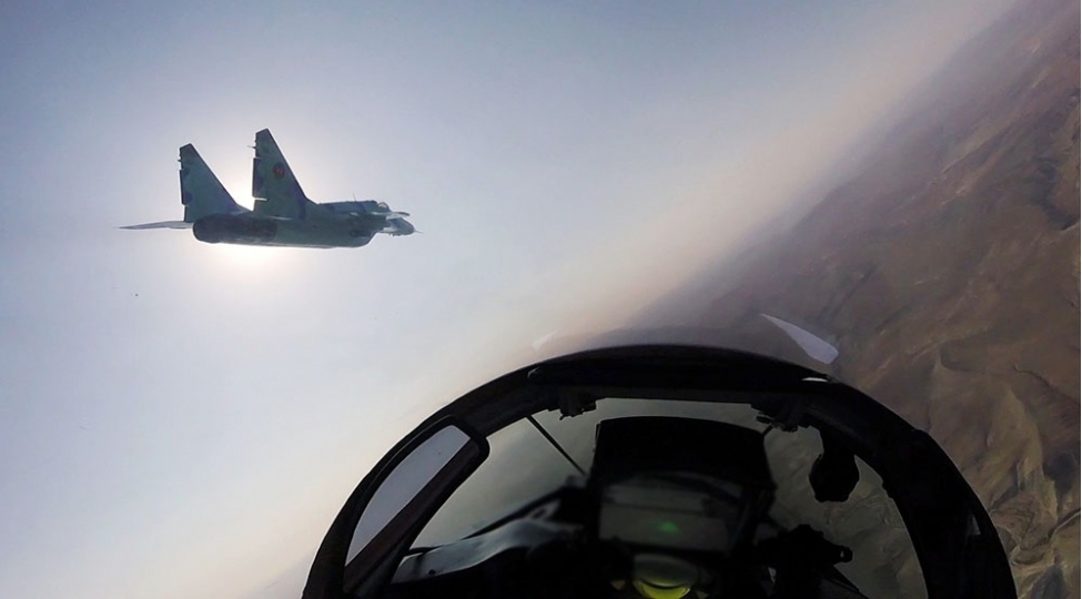 paris-ve-afina-kiyeve-mirage-qiricilarinin-tehvili-ile-bagli-danishiqlar-aparirlar