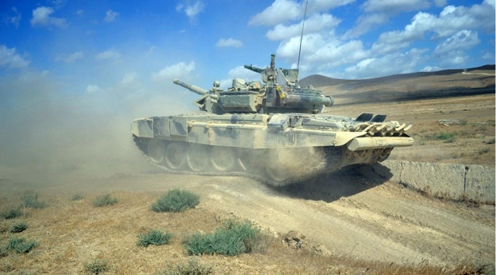 dushmenin-daha-bir-tanki-mehv-edildi