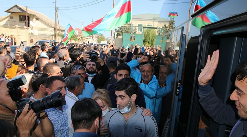 herbi-vezifelilerin-herbi-hisselere-yola-salinmasi-davam-etdirilir-foto