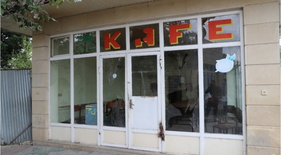 terterde-onlarla-ev-ticaret-ve-iashe-obyektleri-dagidilib