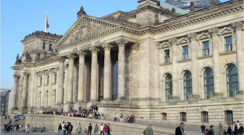 alman-deputatlarin-qarabaga-qanunsuz-seferi-bundestaqin-ozu-terefinden-ciddi-qinaqla-qarshilanmalidir-deputat