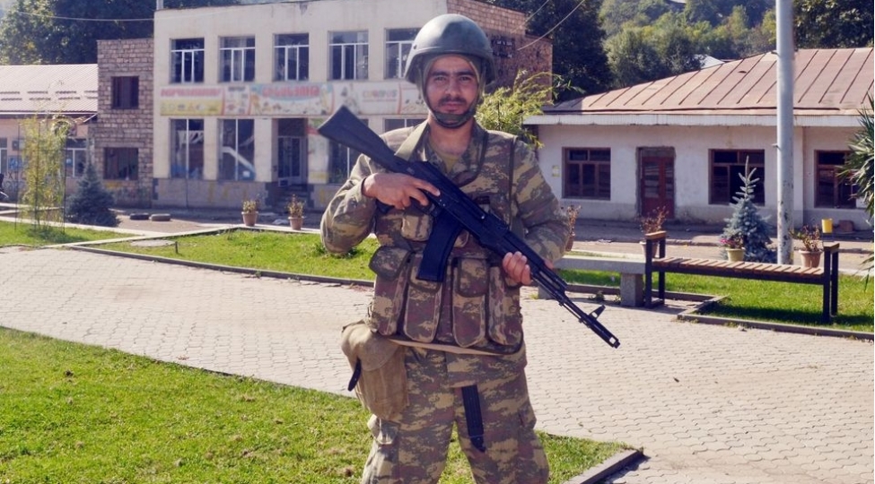 azerbaycan-esgeri-yeni-tarix-yazir-foto