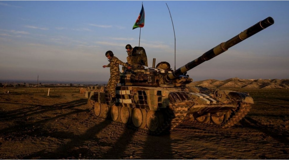 ayaqyalin-qachan-ushaqlar-tank-ustunde-qayitdilar