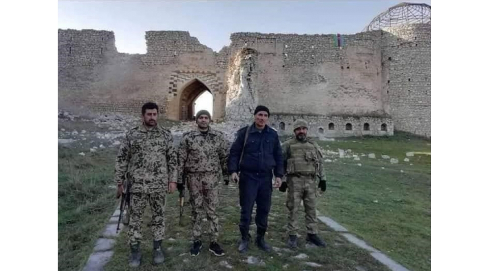 azerbaycan-polisi-ve-daxili-qoshunlarin-bir-qrup-herbchisi-shushada-komendant-rejiminde-fealiyyetini-davam-etdirir