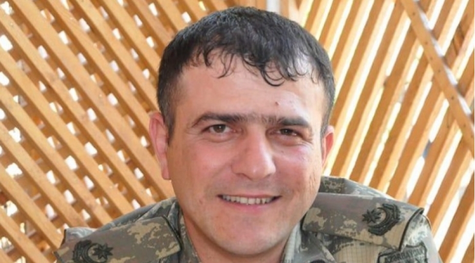 mubariz-postuna-bayragimizi-sancan-mayor-menim-uchun-sherefli-gun-idi