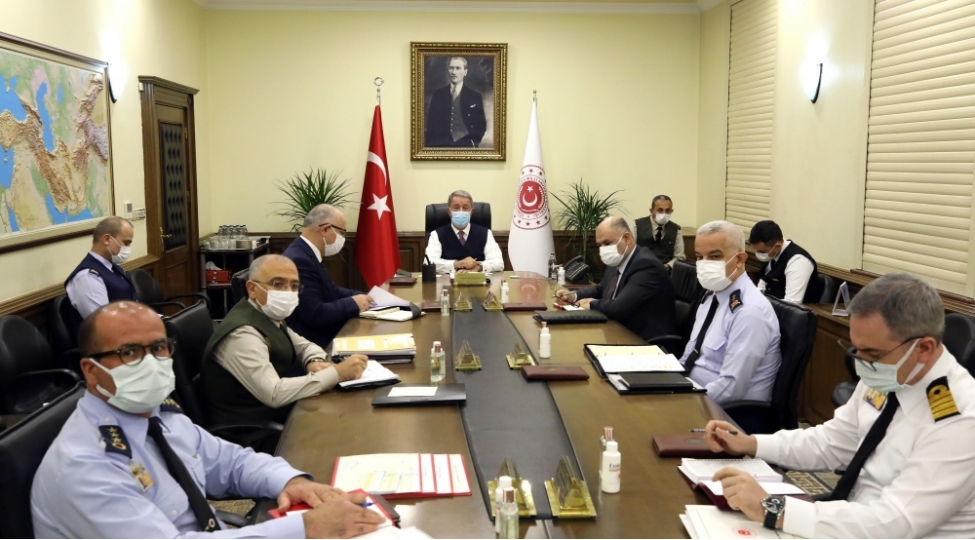 hulusi-akar-turkiye-ve-rusiya-qarabag-monitorinq-merkezinin-detallarini-muzakire-edir