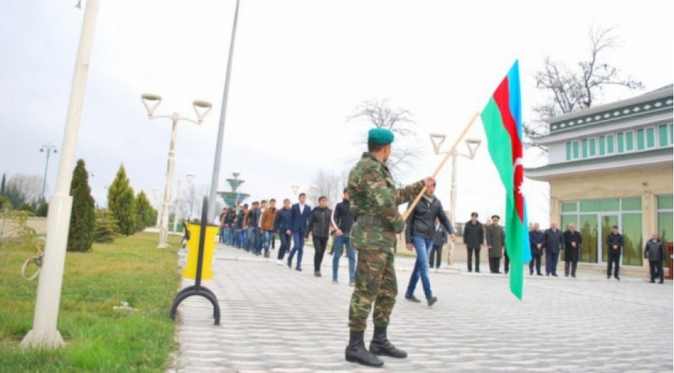 prezident-herbi-xidmete-chagirishla-bagli-serencam-imzaladi