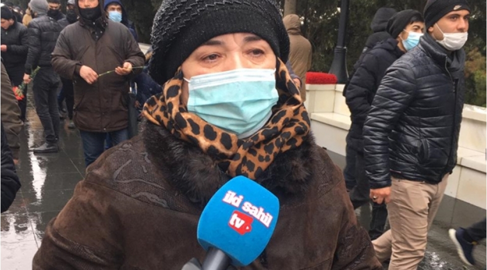 kifayet-sherifova-shehidler-olmezdir-bu-olmezlik-musteqilliyimizde-birliyimizde-yashayir-foto