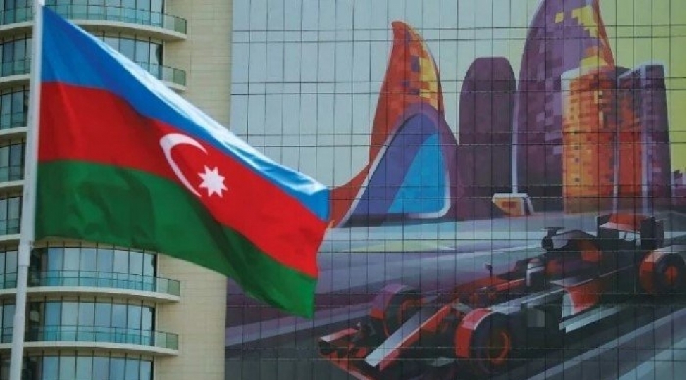 dunya-bayraqlari-teeccublendirir-foto