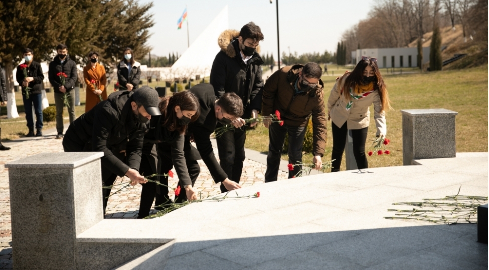 gencler-teshkilatlari-31-mart-soyqiriminin-qurbanlarini-yad-etdiler-video