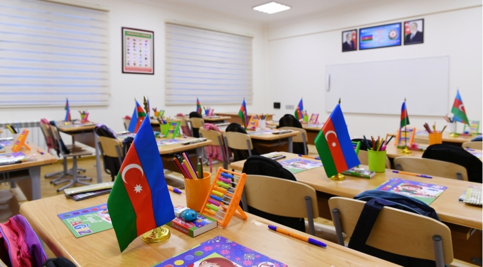 wuf13-ile-elaqedar-bakinin-bezi-tehsil-muessiselerinde-dersler-distant-olacaq