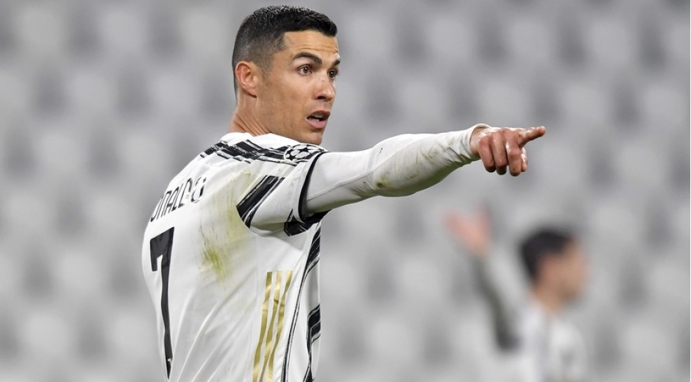 ronaldoya-qirmizi-vereqe-gosteren-hakim-bele-cezalandirilib