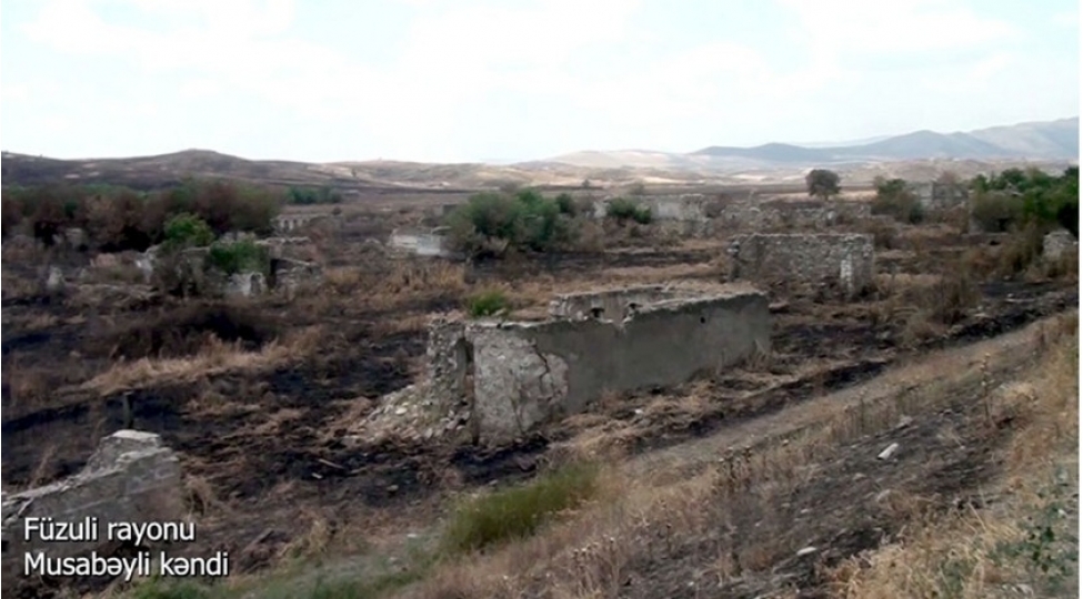 fuzulinin-musabeyli-kendi-video