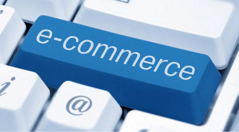 azerbaycanda-nagdsiz-odenishlerin-meblegi-artib