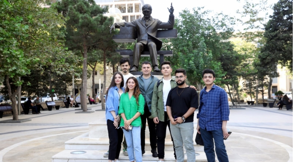 produser-merkezi-milli-musiqi-gunu-ile-elaqedar-sosial-videocharx-hazirladi