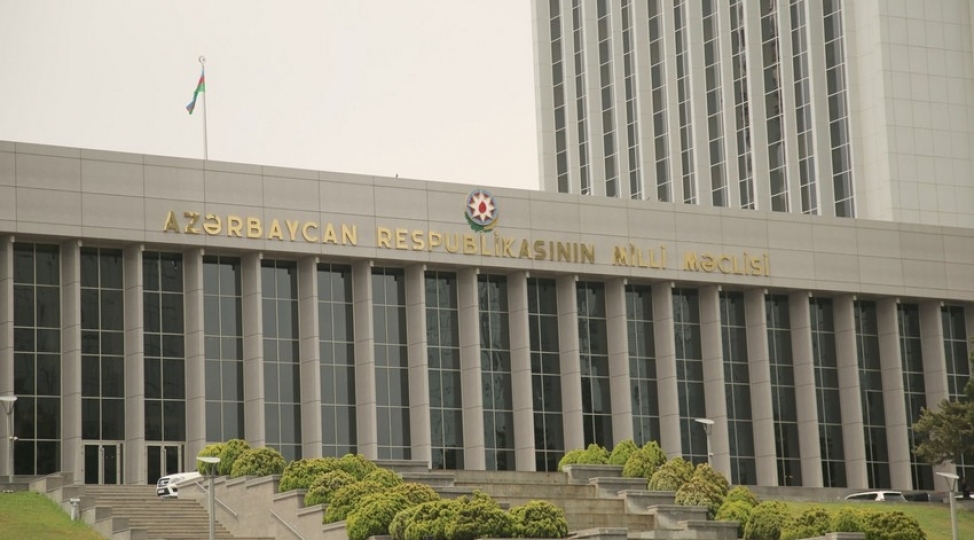 milli-meclisde-ehalinin-meshgulluguna-hesr-olunan-dinleme-kechirilecek