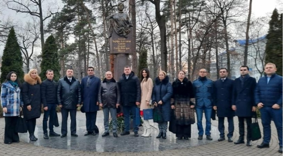 tahir-budaqovun-rehberlik-etdiyi-numayende-heyetinin-ukraynaya-seferi-bashlayib-foto