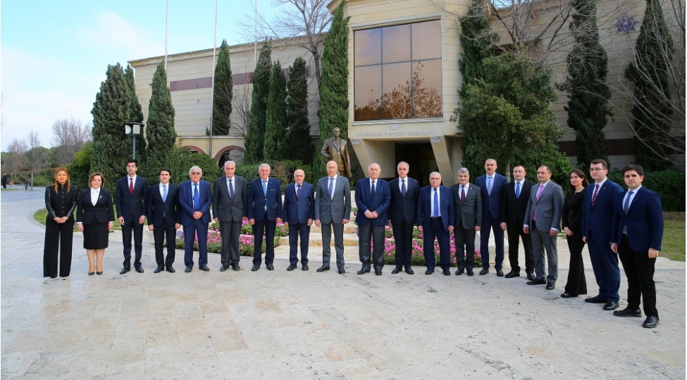 umummilli-liderin-irsine-esaslanan-azerbaycanin-inkishaf-strategiyasi-foto