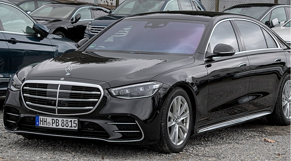 chempionlara-mercedes-benz-s-class-verilecek-foto