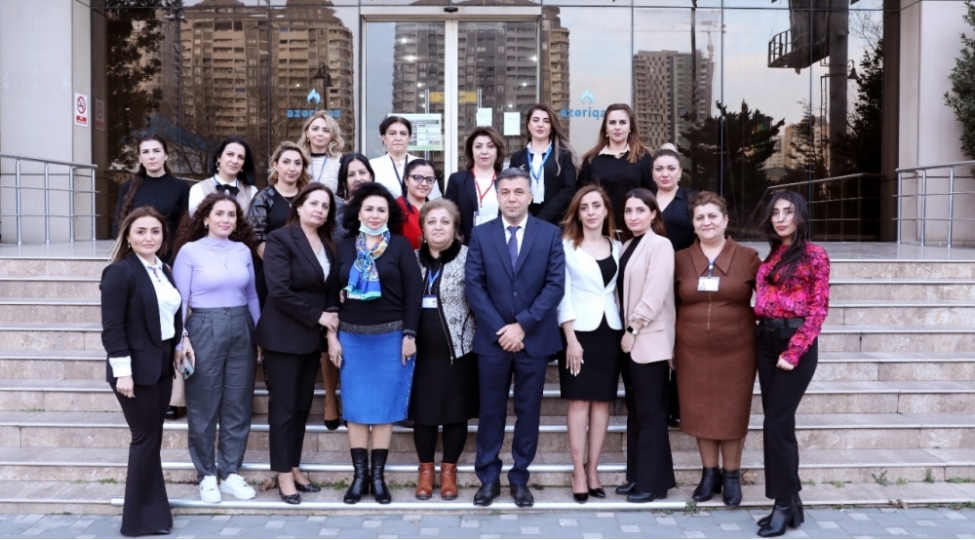 azeriqaz-ib-de-qadinlar-shurasi-yaradildi-foto